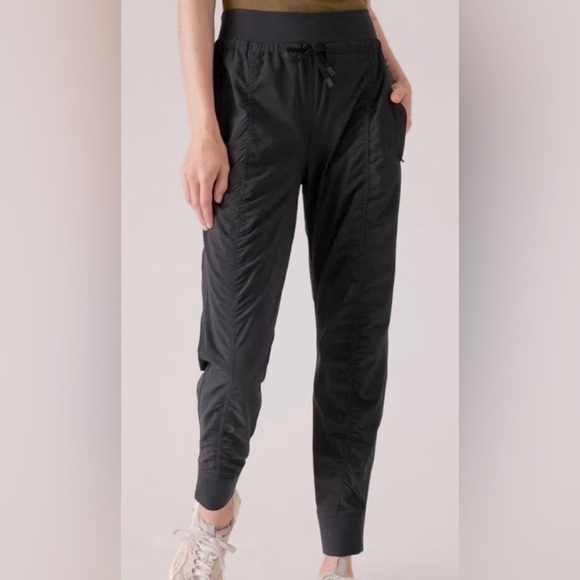 Athleta Attitude Lined Pant Black Size 6 - Picture 1 of 12